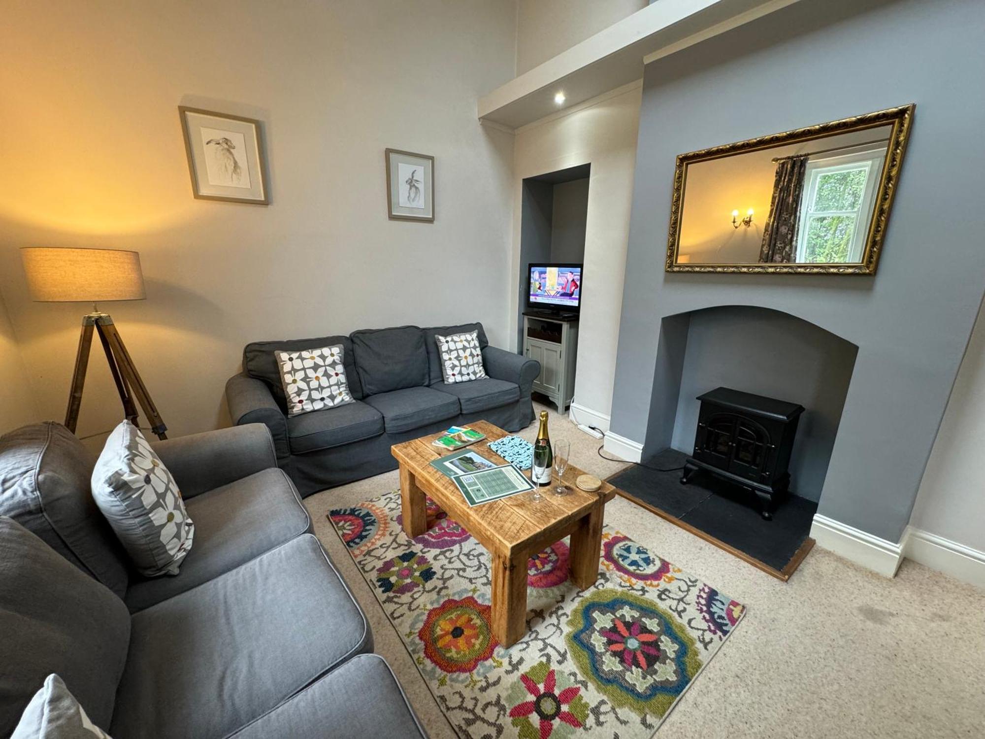 Hargate Hall Self Catering *